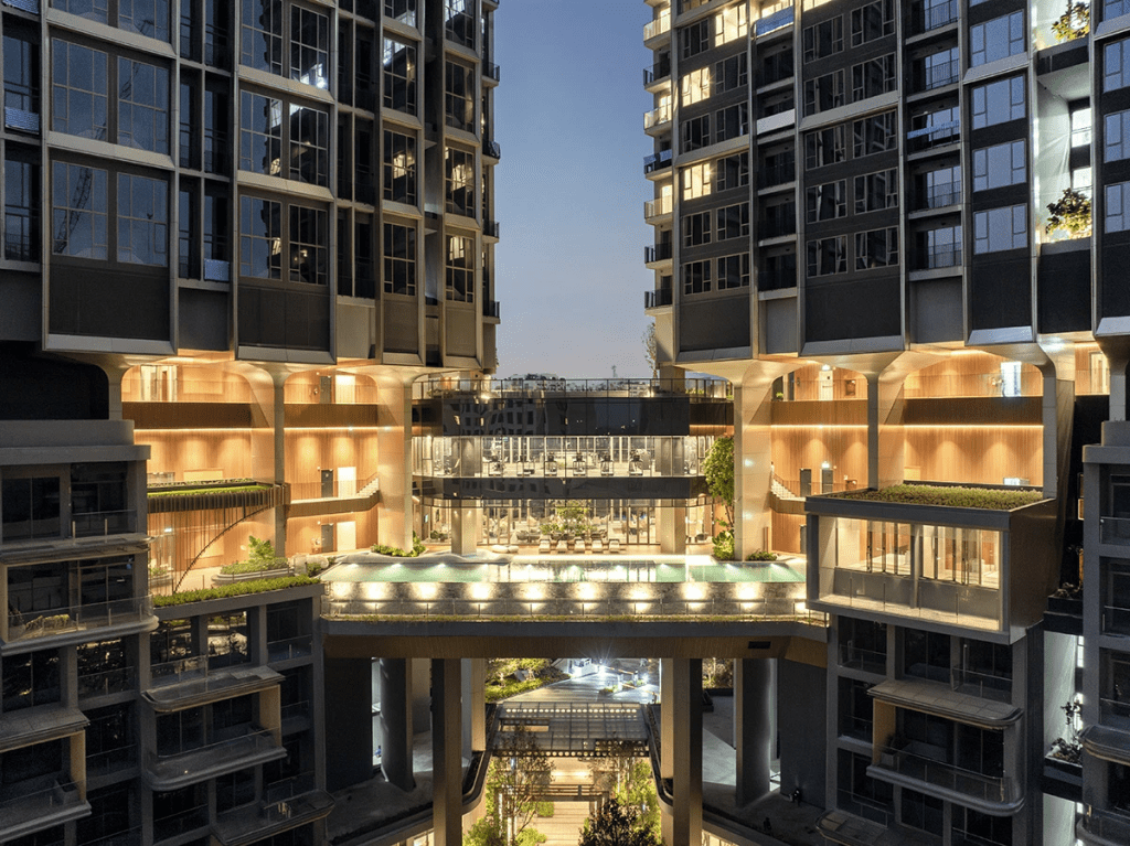 Whizdom The Forestias midview