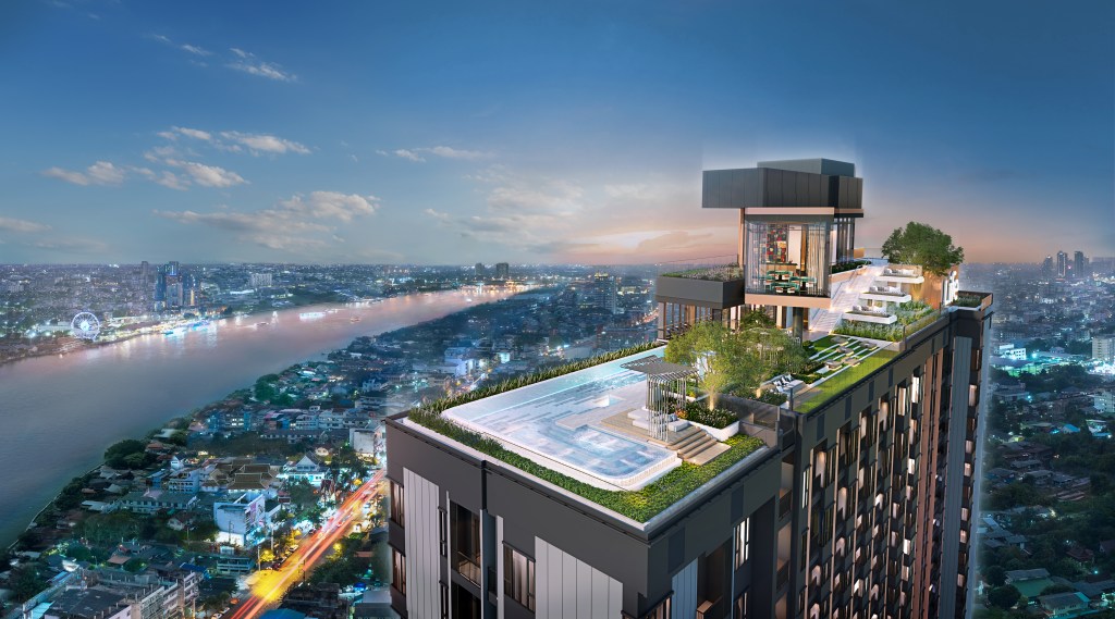 Life Charoennakhon-Sathorn roof